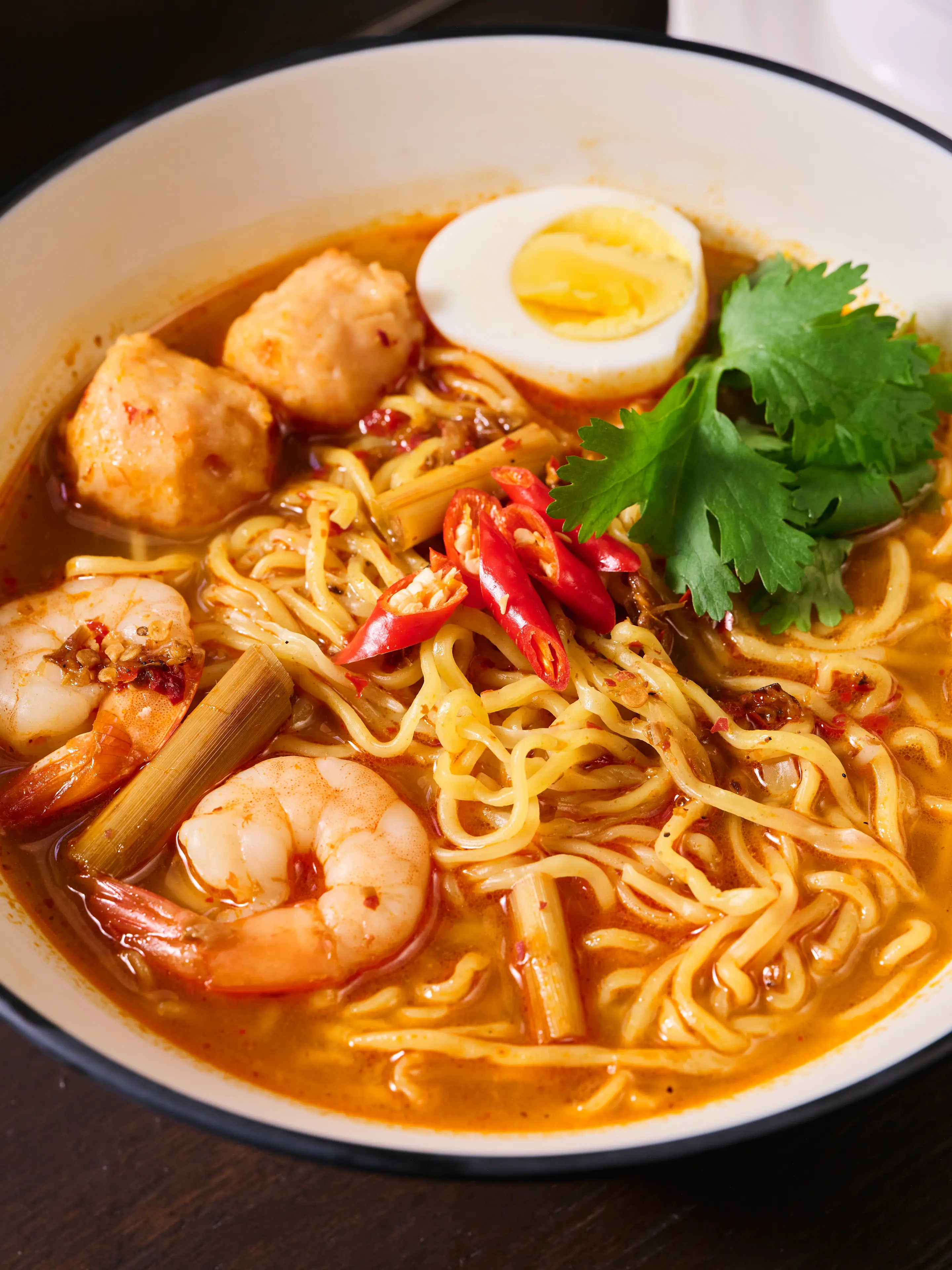 Tomyum egg noodle